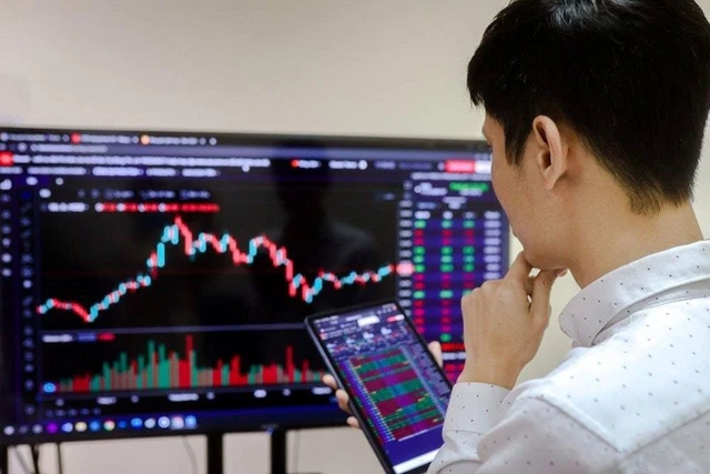 Ba kịch bản cho chứng khoán Việt Nam trong tháng 7