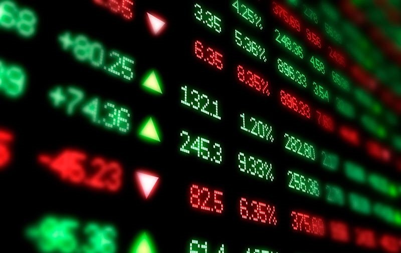 Cổ phiếu chứng khoán tiếp tục dẫn sóng, VN-Index tích lũy hơn 8 điểm
