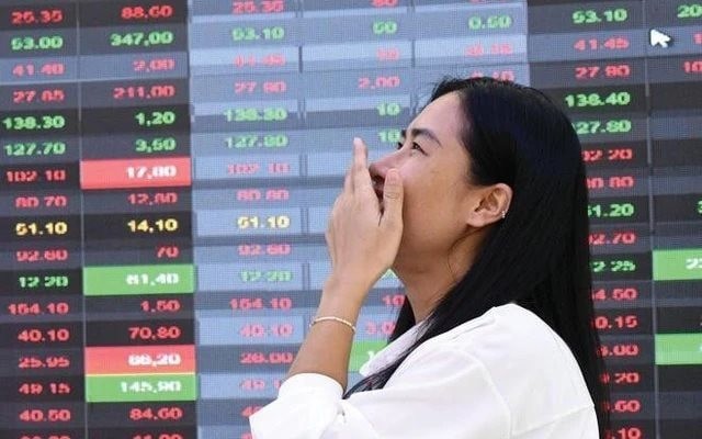 Cổ phiếu Hải Phát Invest (HPX) bất ngờ tăng trần, thanh khoản đột biến trong phiên đầu tuần “rực lửa”