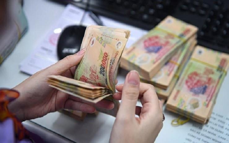 Lãi suất liên ngân hàng giảm mạnh, NHNN hút ròng hơn 33.000 tỷ đồng